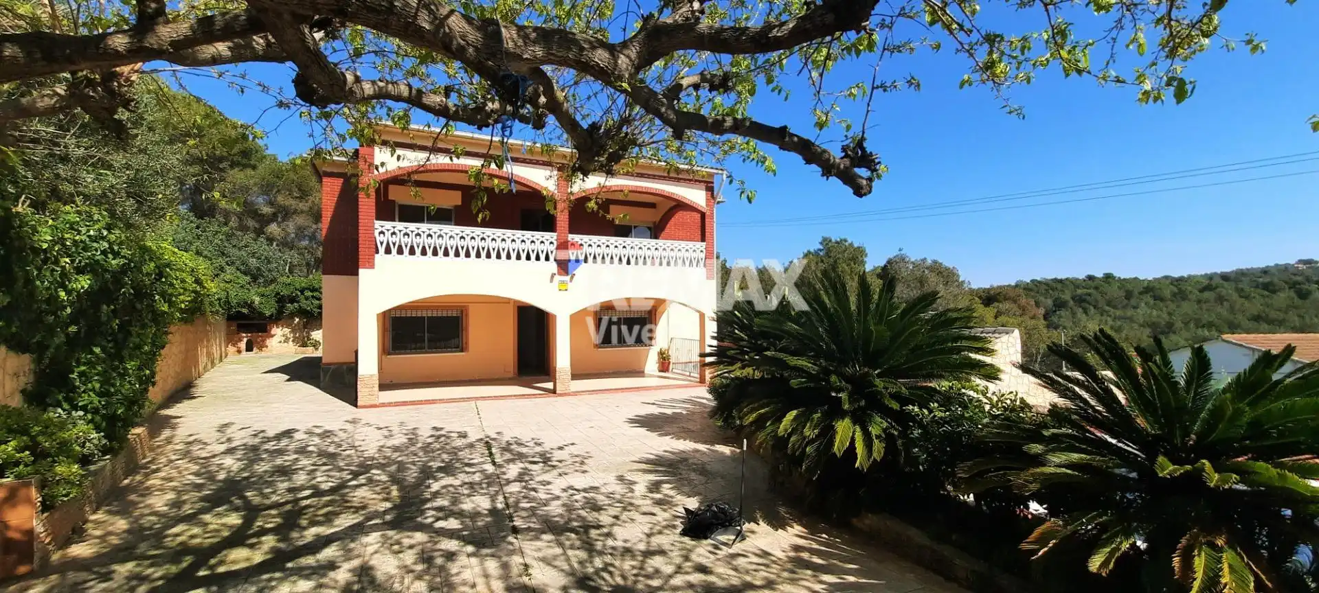 Vista exterior de Casa o xalet en venda en Cubelles amb Terrassa