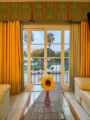 Sala d'estar de Pis en venda en Mijas amb Balcó