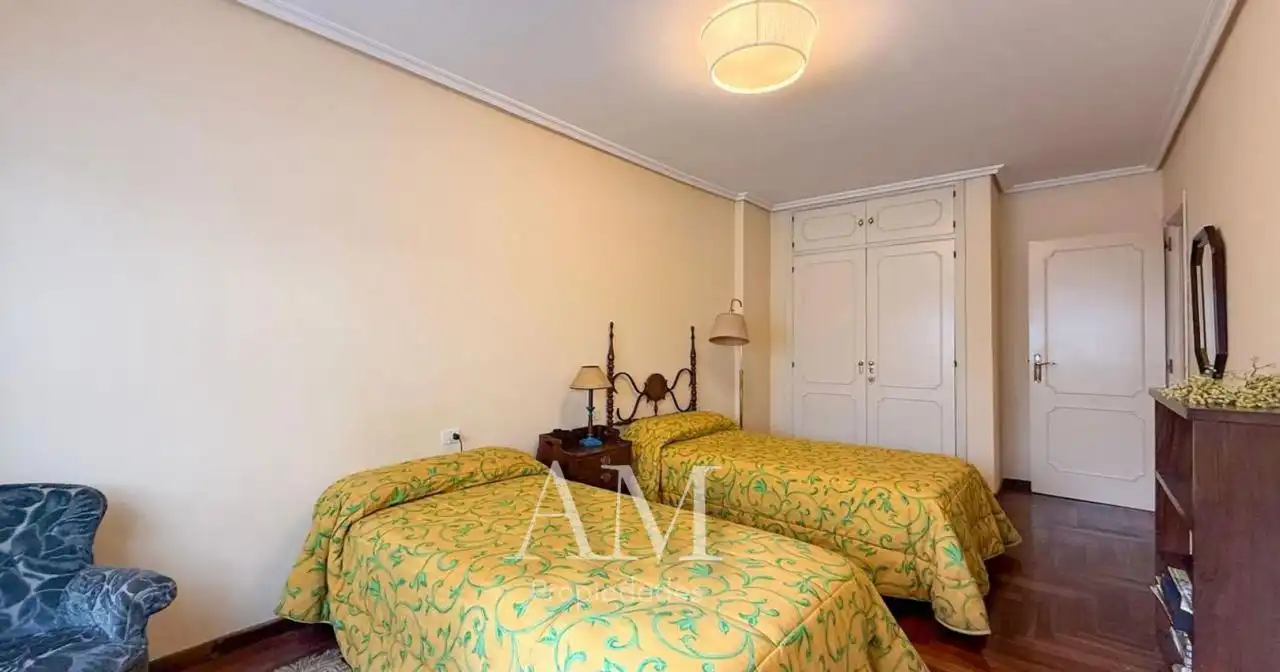 Bedroom of Flat for sale in Vigo   with Heating and Storage room