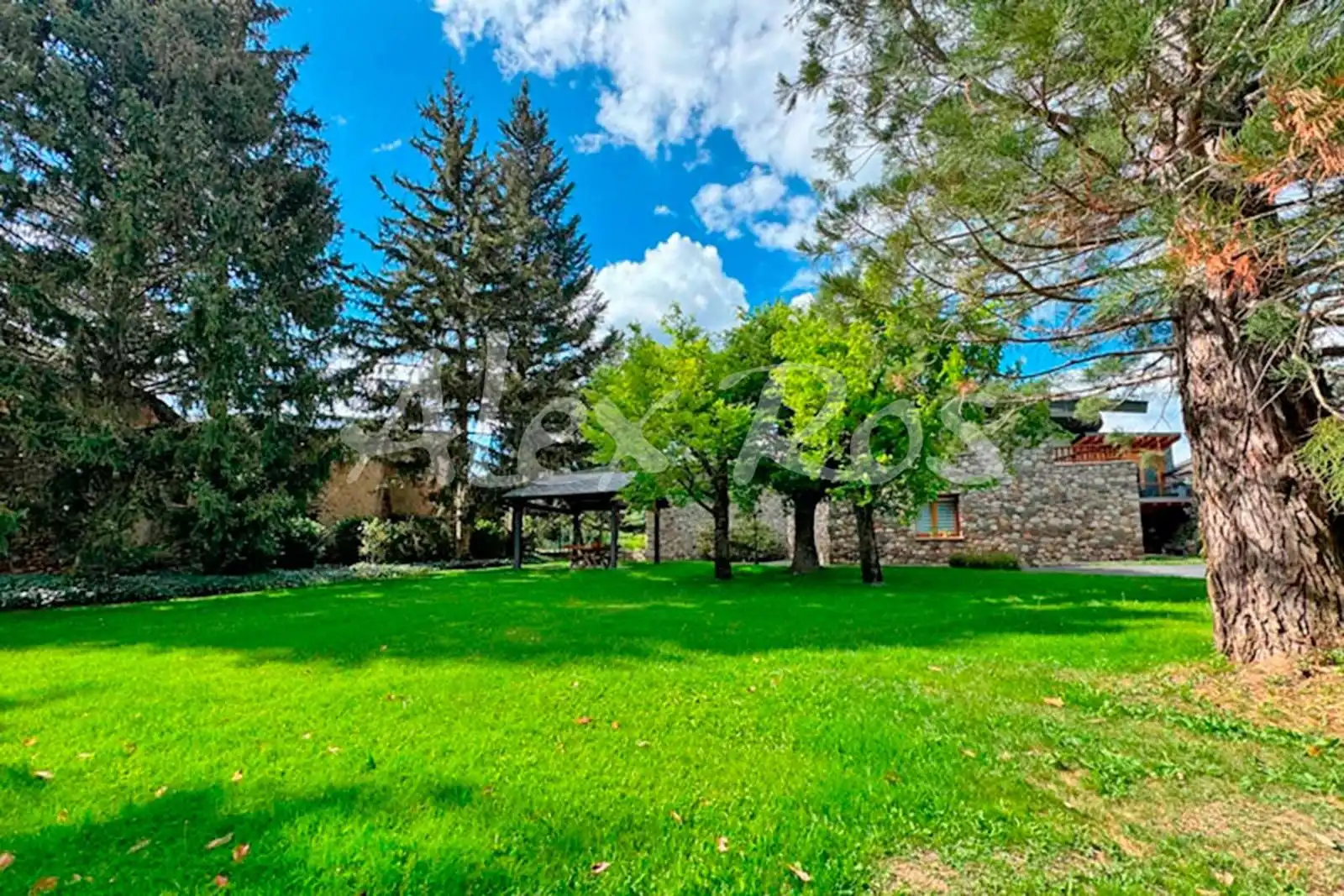 Casa o xalet en venda en La Seu d'Urgell amb Aire condicionat, Calefacció i Jardí privat