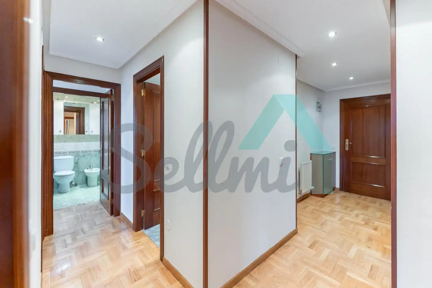 Flat for rent in Lugones