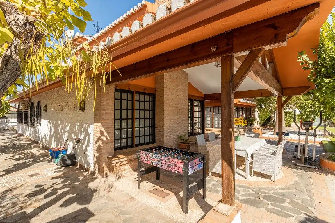Jardí de Casa o xalet en venda en Peligros amb Aire condicionat, Calefacció i Jardí privat