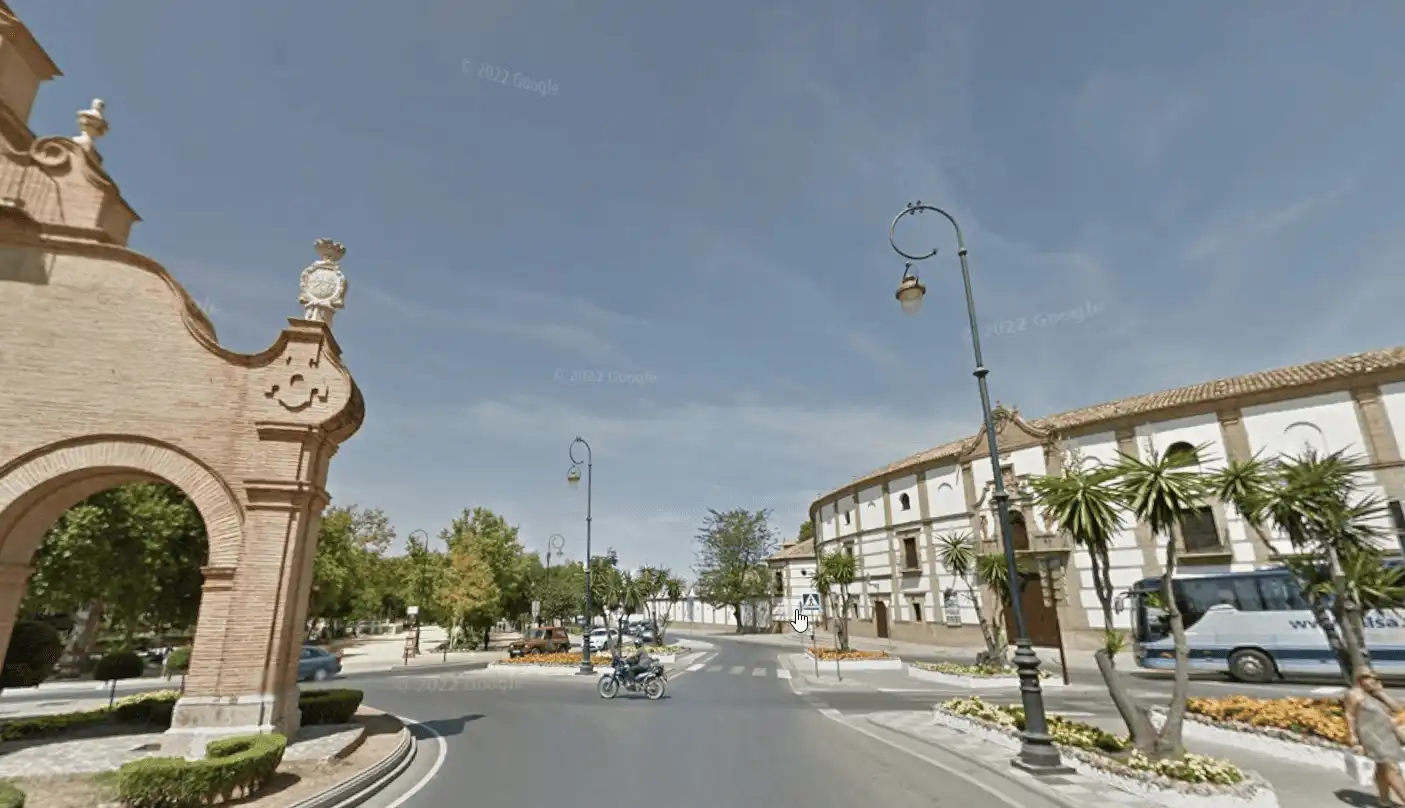 Vista exterior de Edifici en venda en Antequera