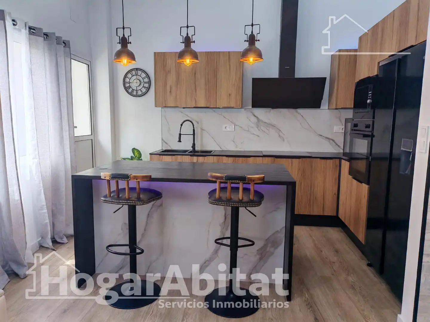 Kitchen of Attic for sale in Picassent  with Parquet flooring, Terrace and Furnished