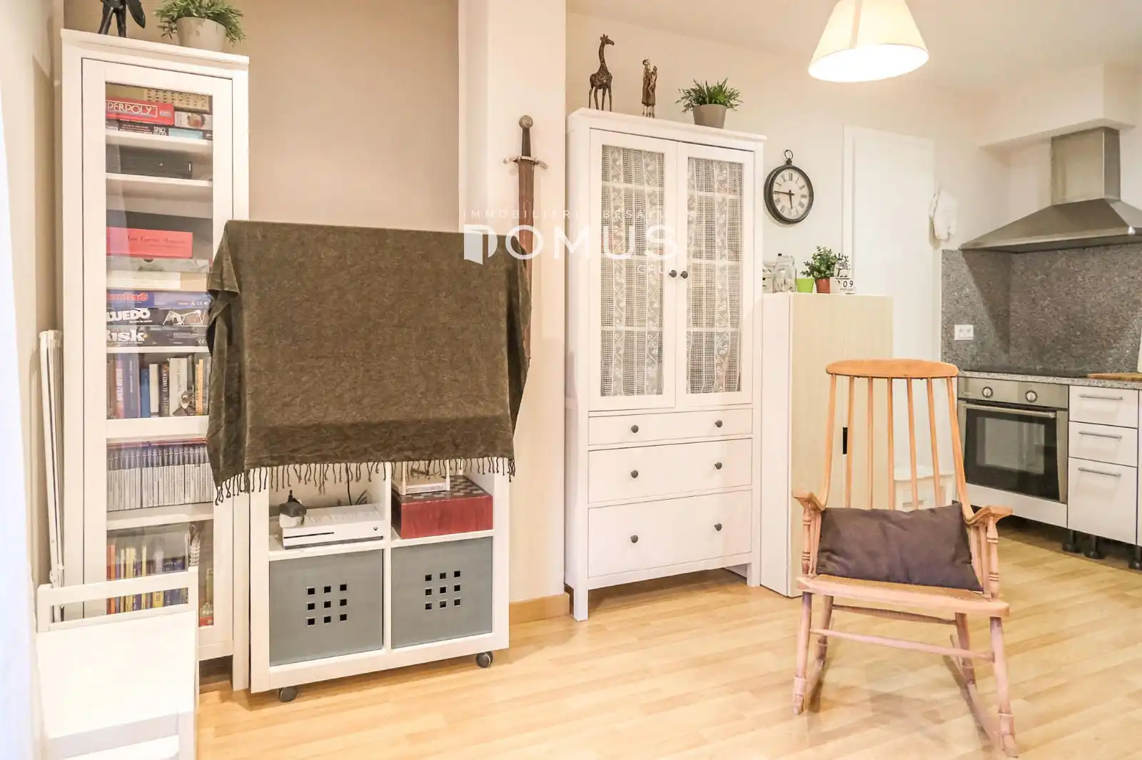 Bedroom of Flat for sale in Besalú  with Air Conditioner and Heating