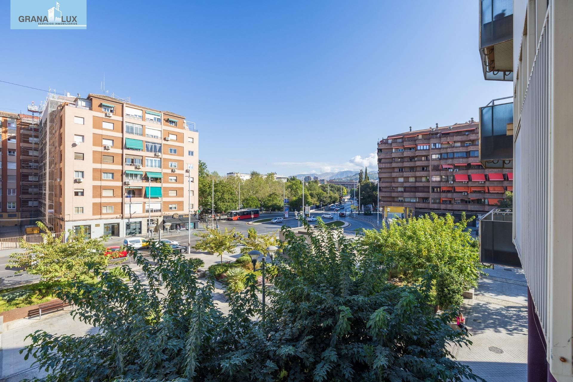 Exterior view of Flat for sale in  Granada Capital  with Heating, Terrace and Balcony