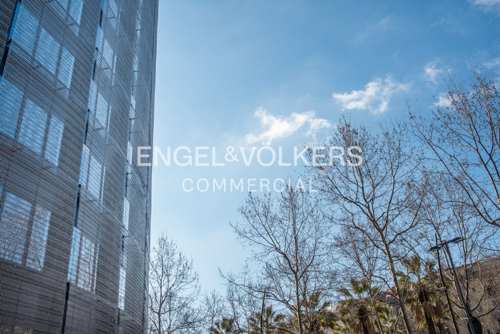 Exterior view of Building for sale in  Barcelona Capital