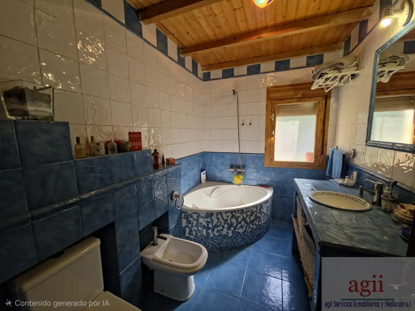 Bathroom of Houses for sale in Pareja  with Heating and Swimming Pool