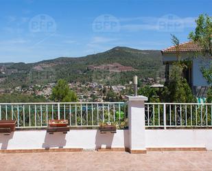 Vista exterior de Casa o xalet de lloguer en Vacarisses amb Calefacció, Jardí privat i Terrassa