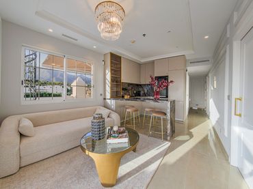 Penthouse to rent in Milla de Oro