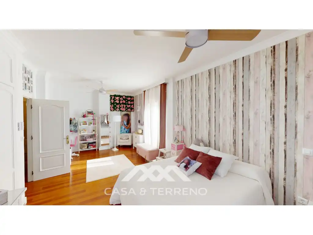 Dormitori de Casa o xalet en venda en Vélez-Málaga amb Aire condicionat, Jardí privat i Terrassa