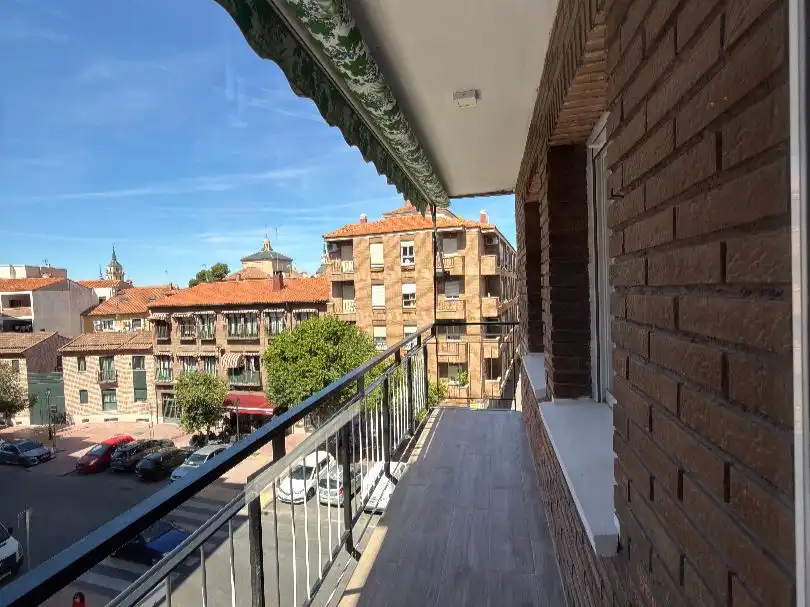 Terrasse von Wohnung zur Miete in Alcalá de Henares mit Klimaanlage und Terrasse