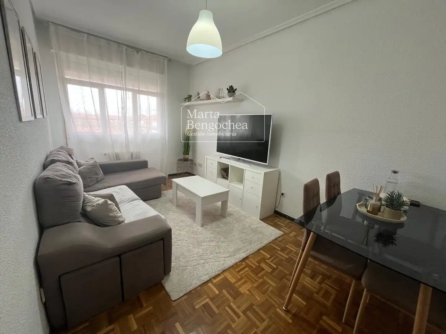 Living room of Flat for sale in Vitoria - Gasteiz  with Heating, Terrace and Storage room