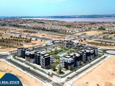 Apartamento con piscina en venta en Zona Carrefour - Urbanizaciones
