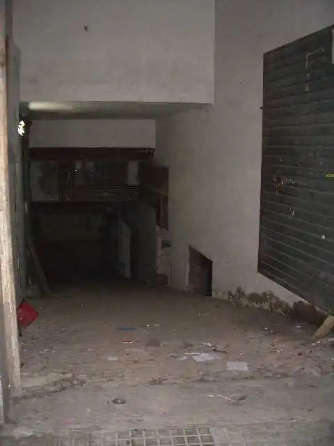 Local en venda en Santa Coloma de Gramenet amb Alarma