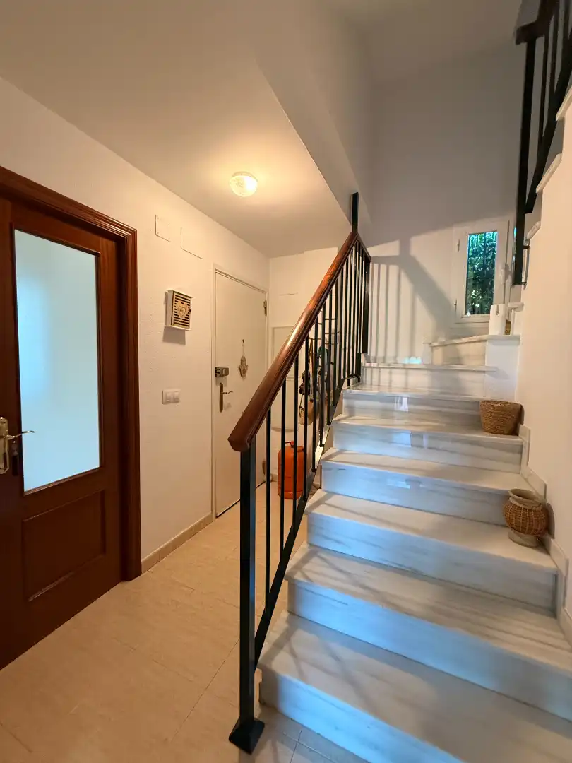 Casa adosada en venta en Carrión de los Céspedes con Terraza