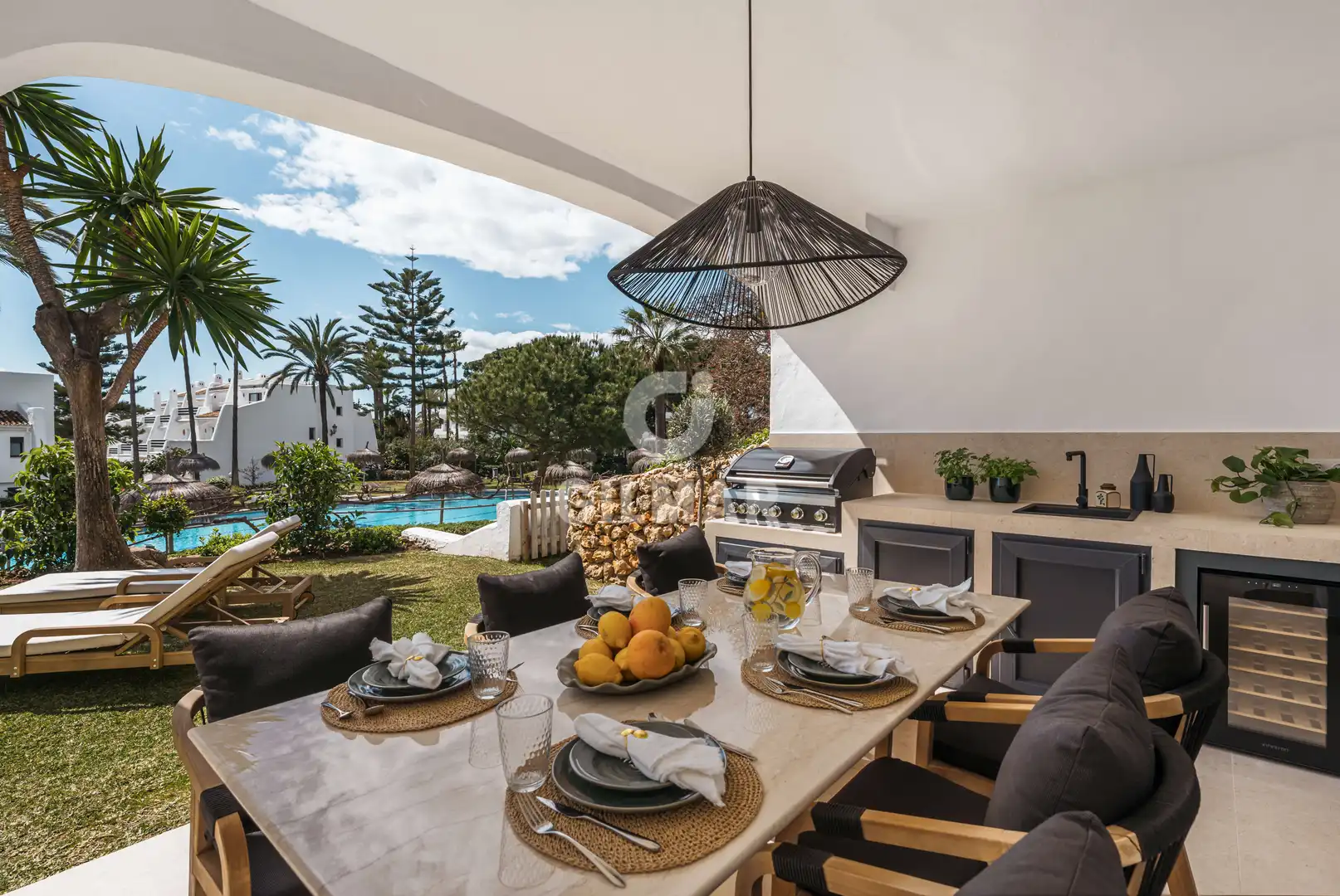 Terrassa de Planta baixa en venda en Marbella amb Calefacció, Jardí privat i Piscina