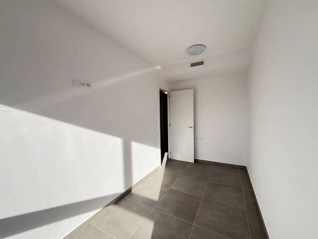 Wohnung zum Verkauf in Caldes de Montbui mit Klimaanlage, Heizung und Privatgarten