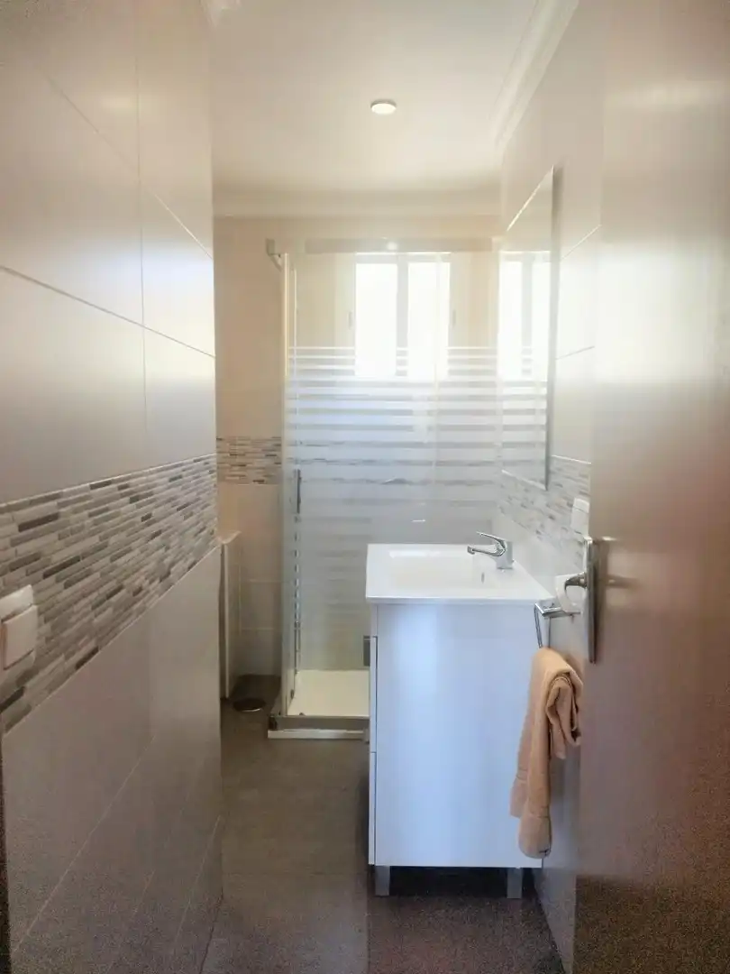 Badezimmer von Wohnung zum Verkauf in Málaga mit Klimaanlage und Terrasse