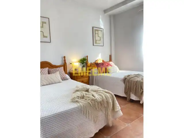 Casa aparellada amb terrassa en venda a Cuevas del Becerro, imagen 48