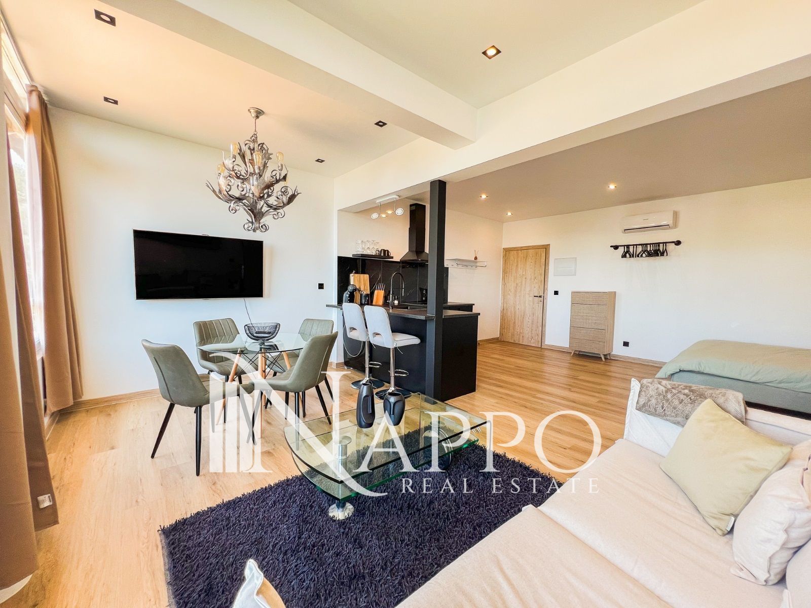 Sala d'estar de Pis de lloguer en  Palma de Mallorca amb Aire condicionat, Calefacció i Parquet