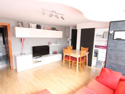 Living room of Flat for sale in Olesa de Montserrat  with Air Conditioner, Heating and Parquet flooring