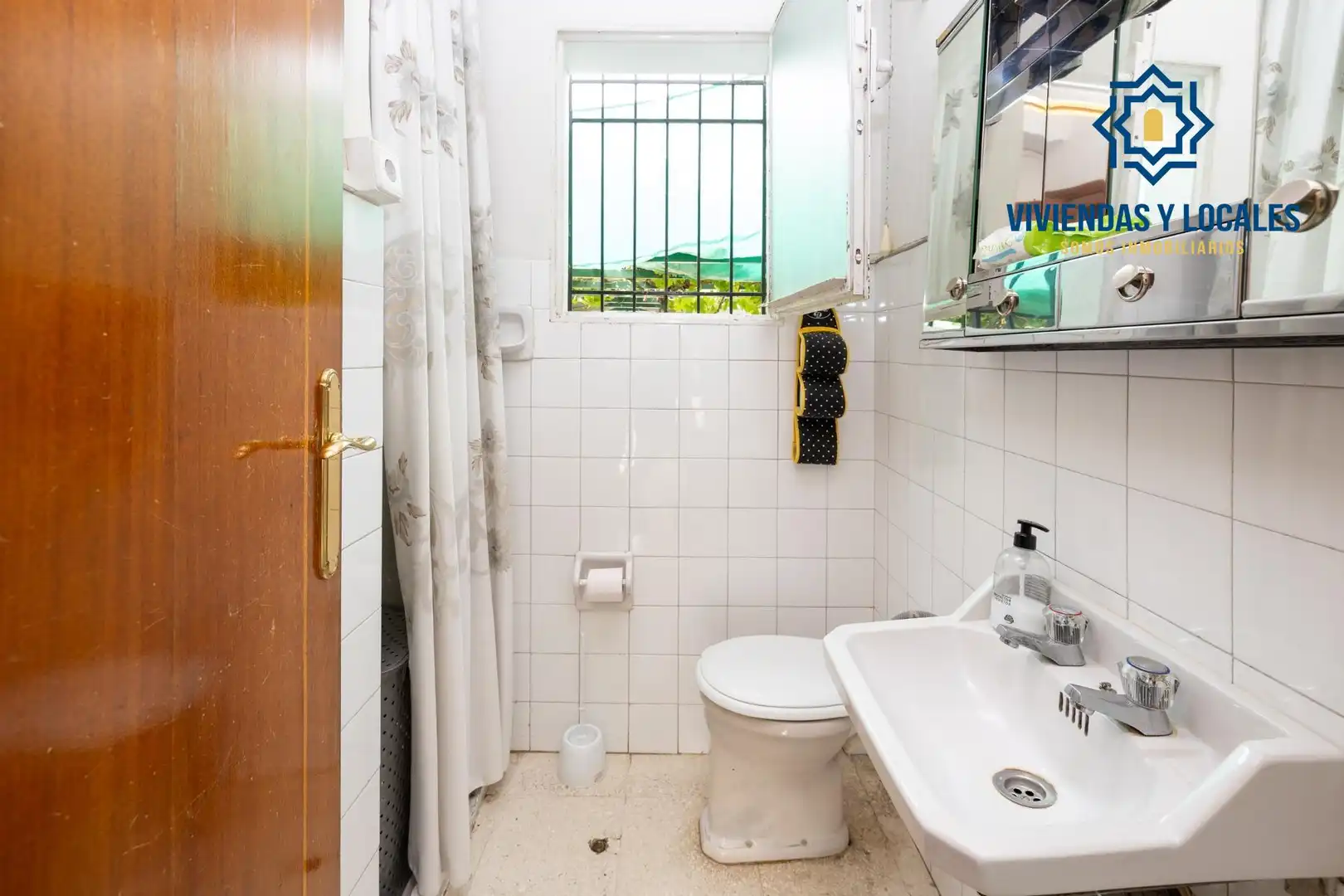 Baño de Casa o chalet en venta en Armilla con Aire acondicionado, Calefacción y Jardín privado