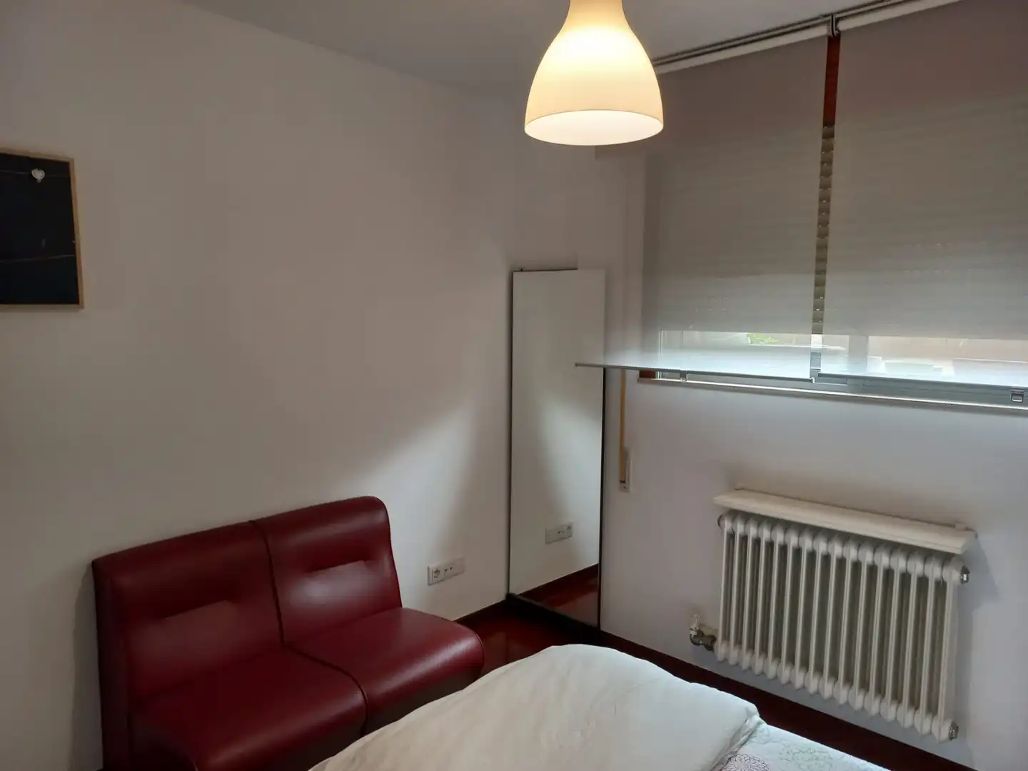 Schlafzimmer von Wohnung zur Miete in Santiago de Compostela  mit Heizung, Terrasse und Möbliert