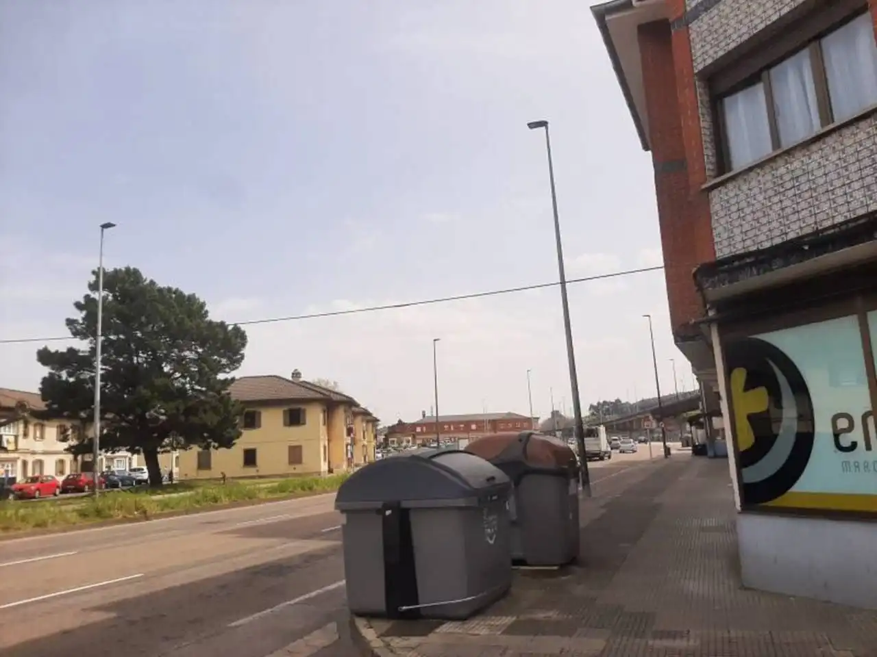 Vista exterior de Piso en venta en Avilés con Calefacción