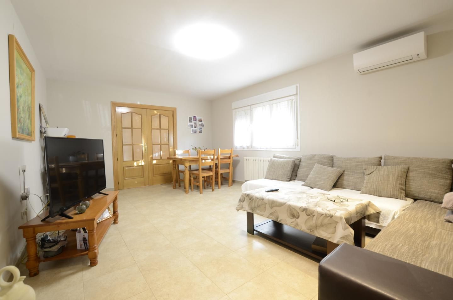 Living room of Single-family semi-detached for sale in Seseña  with Air Conditioner, Heating and Swimming Pool