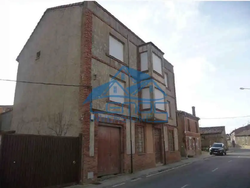 Vista exterior de Piso en venta en Valdevimbre