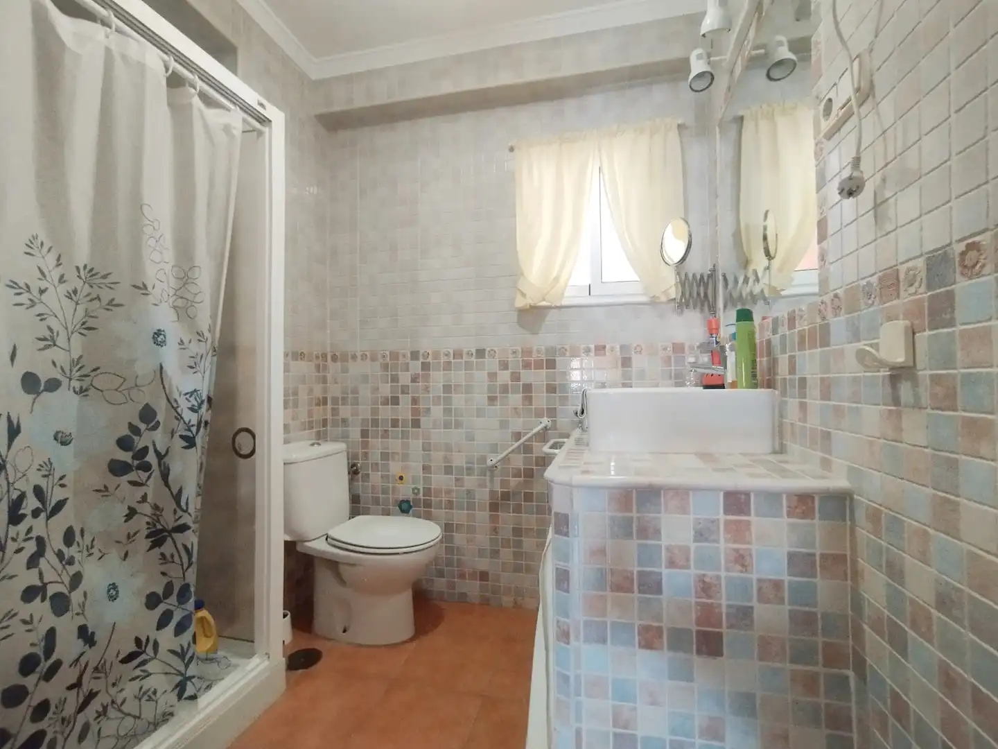 Baño de Piso en venta en Málaga con Aire acondicionado