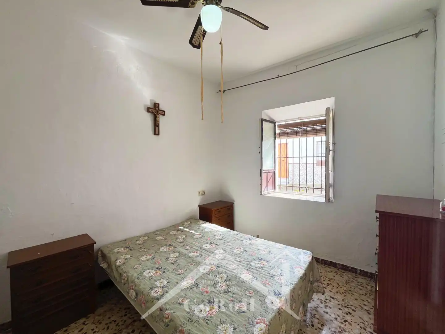 Habitación de Casa adosada en venta en Almadén de la Plata con Aire acondicionado, Terraza y Trastero