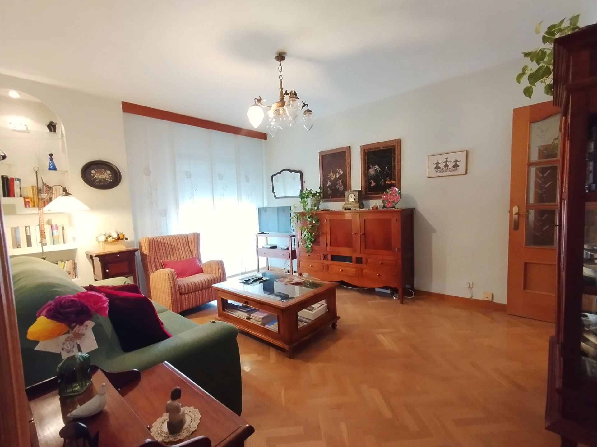 Sala d'estar de Pis en venda en San Fernando de Henares amb Aire condicionat, Calefacció i Parquet