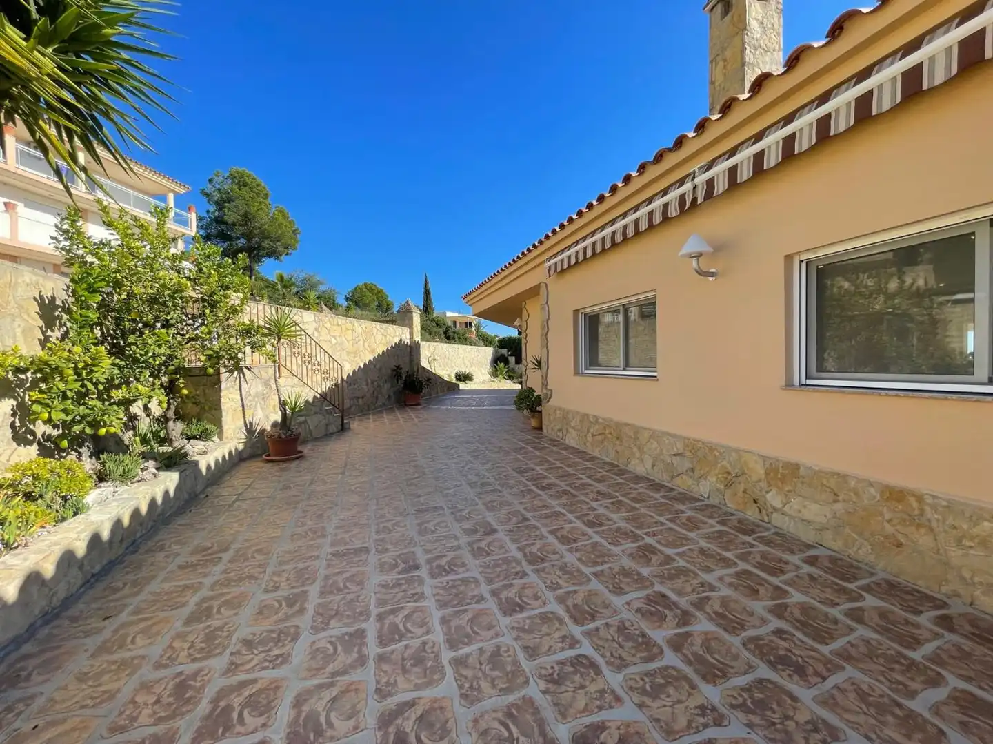 Exterior view of Houses for sale in Vinaròs  with Air Conditioner, Terrace and Furnished