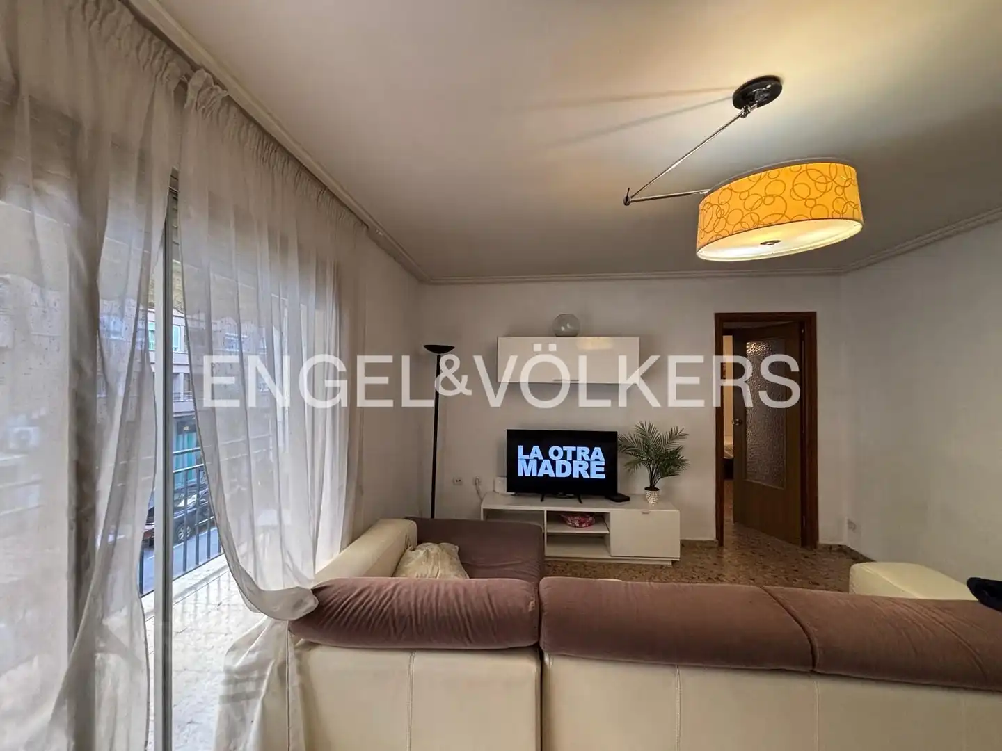 Wohnzimmer von Wohnung zur Miete in La Saïdia