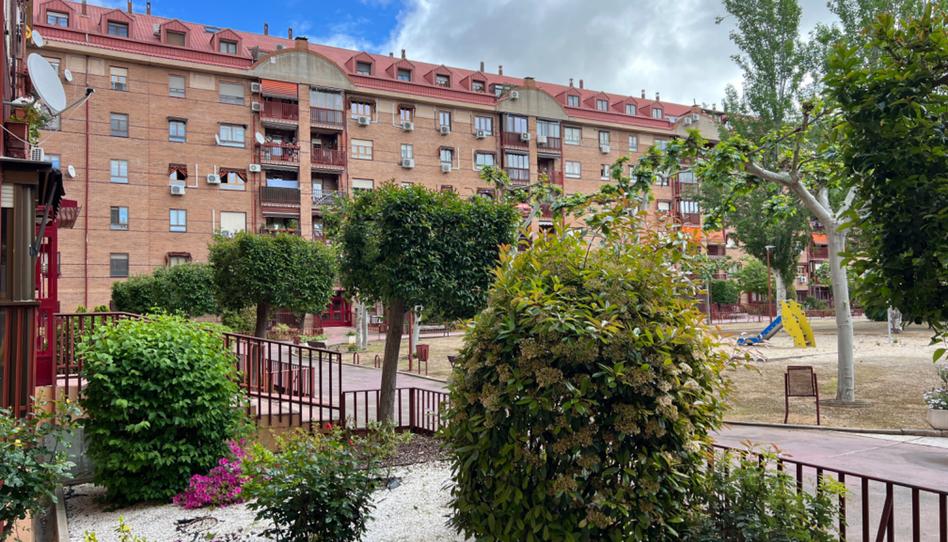 Foto 1 de Piso en venta en Plaza de Flandes, Villafontana - Estoril I, Madrid