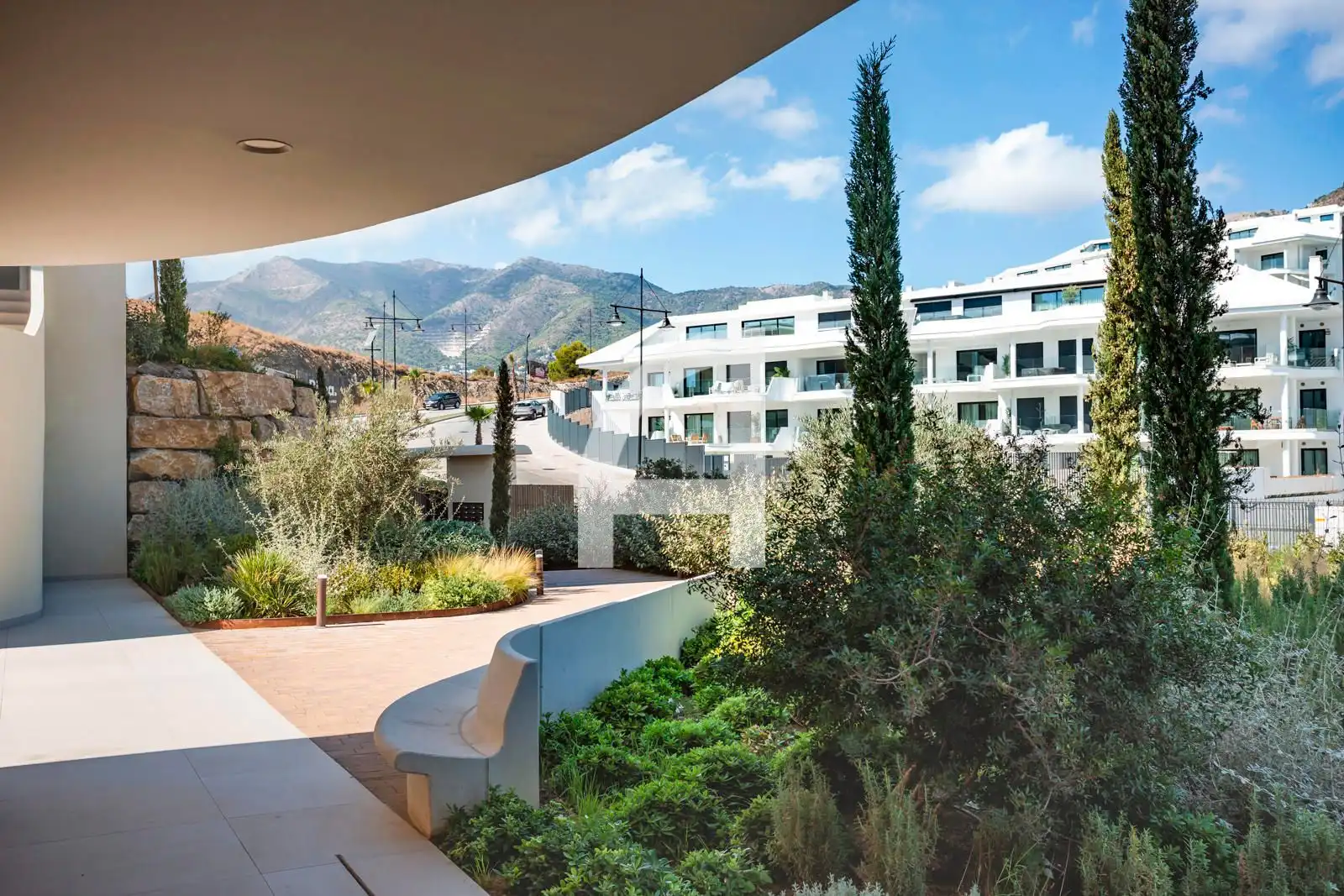 Terrassa de Pis en venda en Fuengirola amb Aire condicionat, Calefacció i Jardí privat