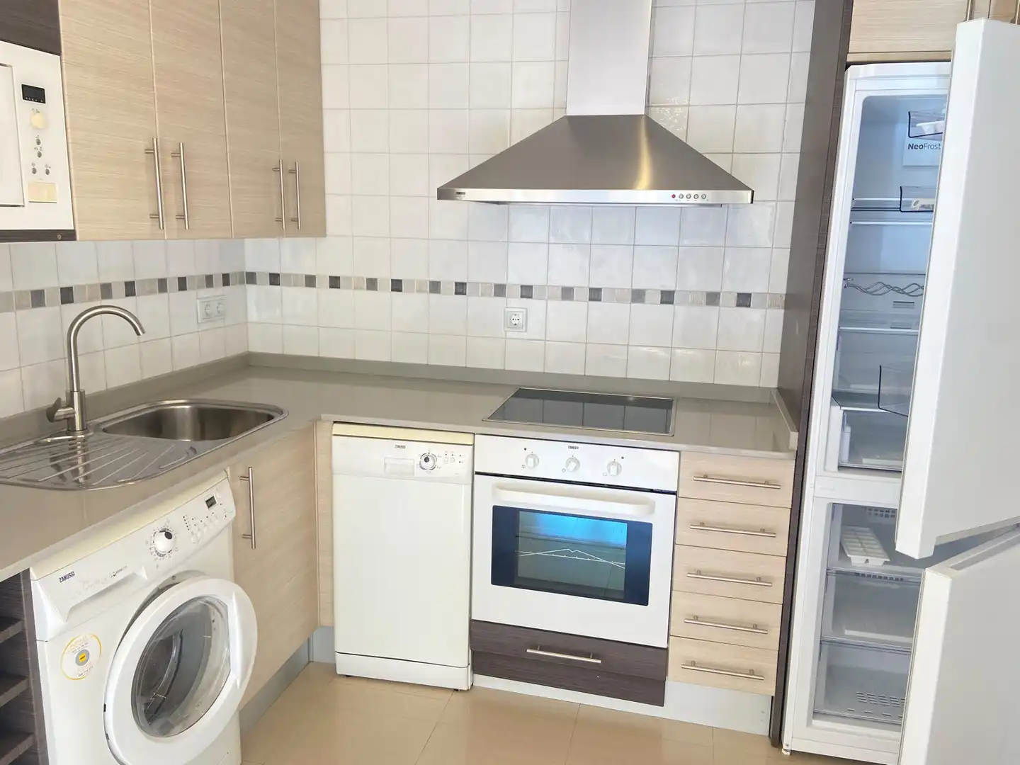 Flat with terrace for sale in Calle de Fray Julián Garcés 78, imagen 48