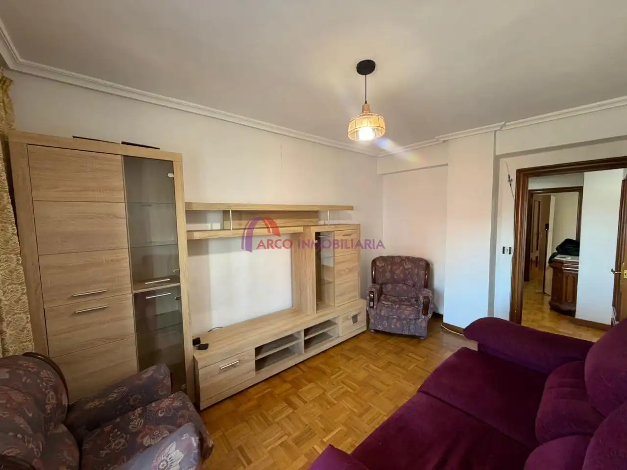 Sala de estar de Piso en venta en Burgos con Calefacción, Terraza y Amueblado