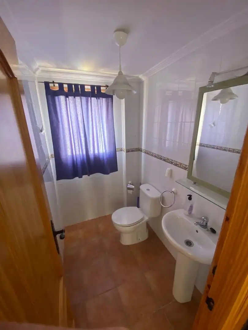 Bany de Casa o xalet en venda en Benaocaz amb Moblat i Rentadora