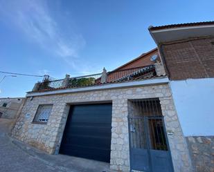 Exterior view of House or chalet for sale in Escariche  with Air Conditioner and Terrace