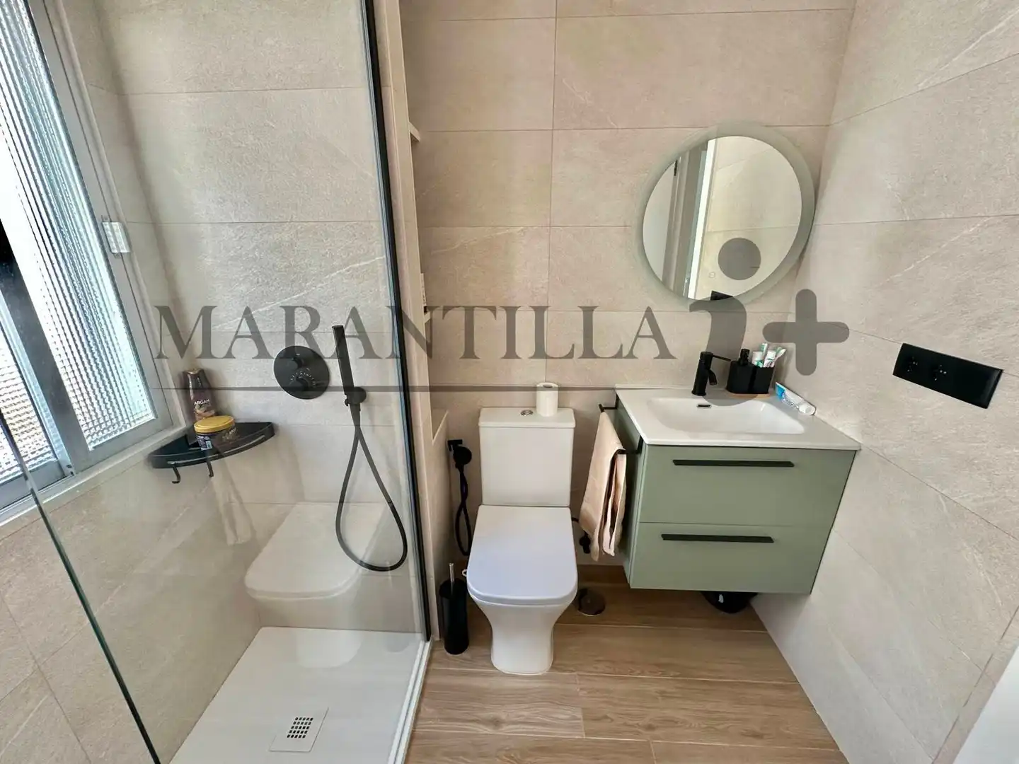 Baño de Piso en venta en La Antilla con Aire acondicionado, Terraza y Amueblado
