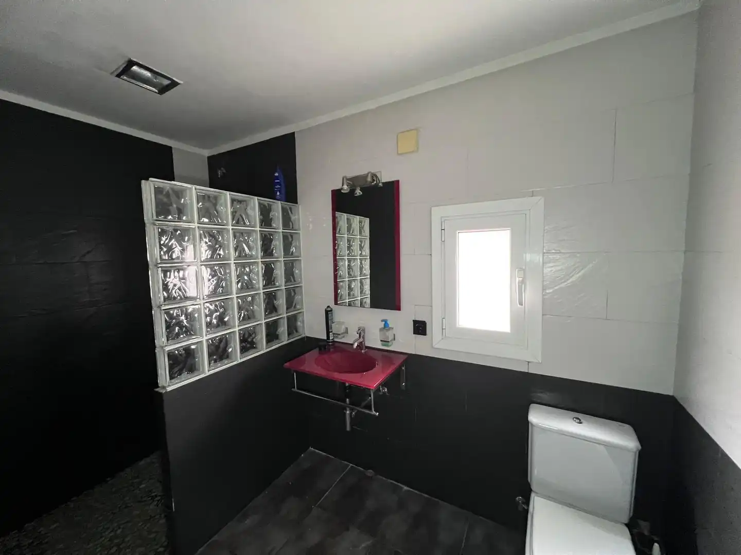 Baño de Casa o chalet en venta en Lliçà d'Amunt con Calefacción, Jardín privado y Terraza