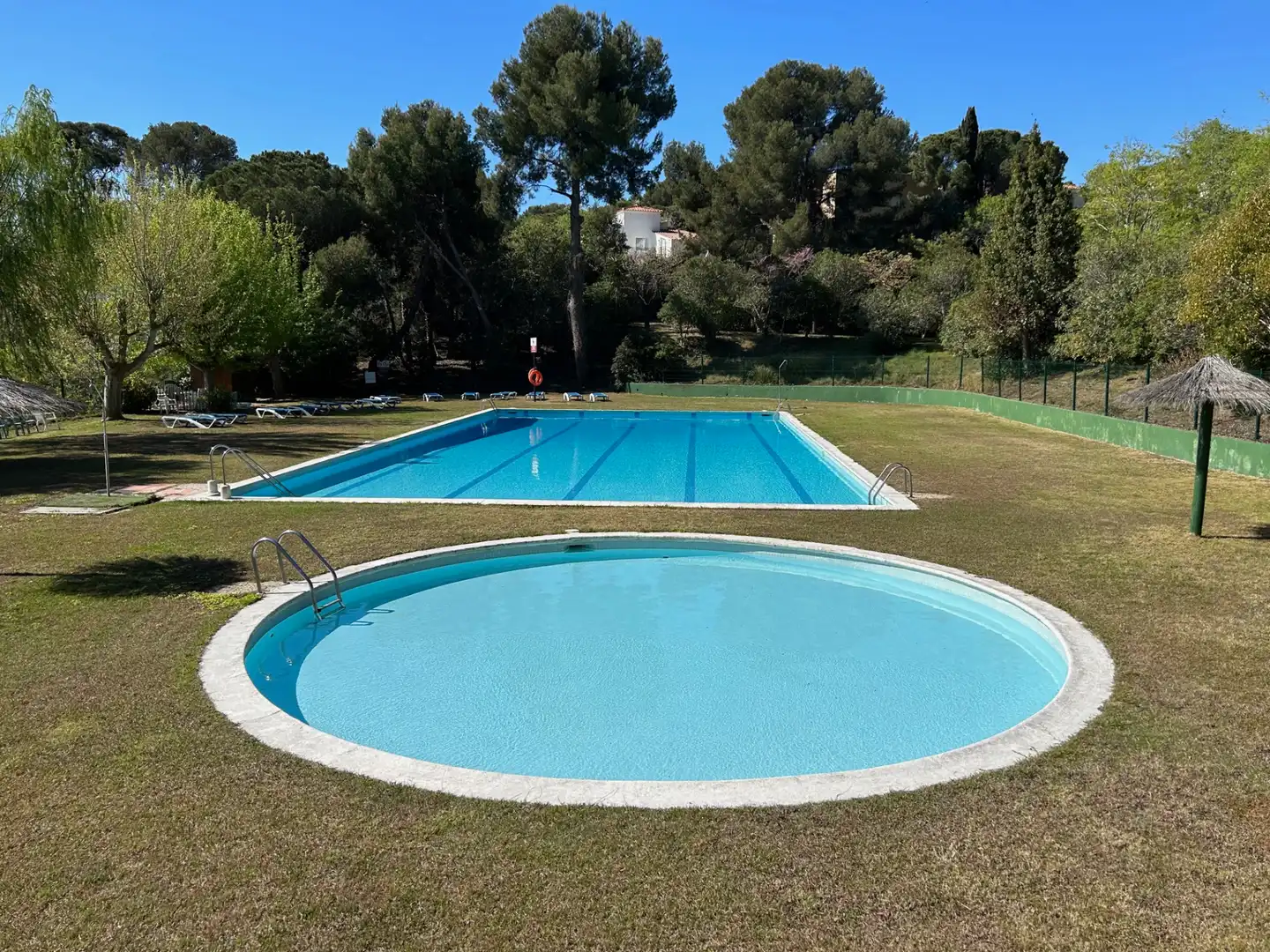 Piscina de Casa adosada en venda en Lloret de Mar amb Aire condicionat, Calefacció i Jardí privat