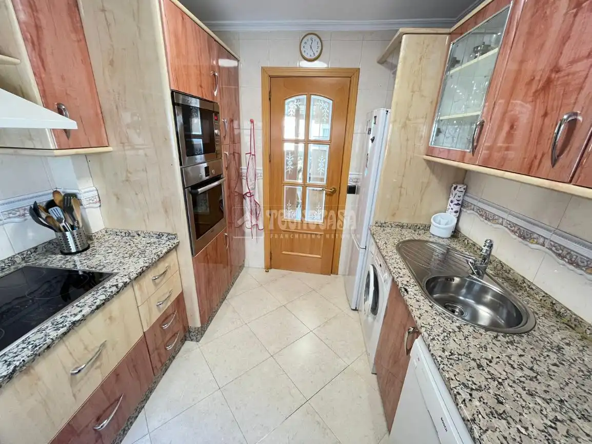 Cocina de Piso en venta en San Juan de Aznalfarache