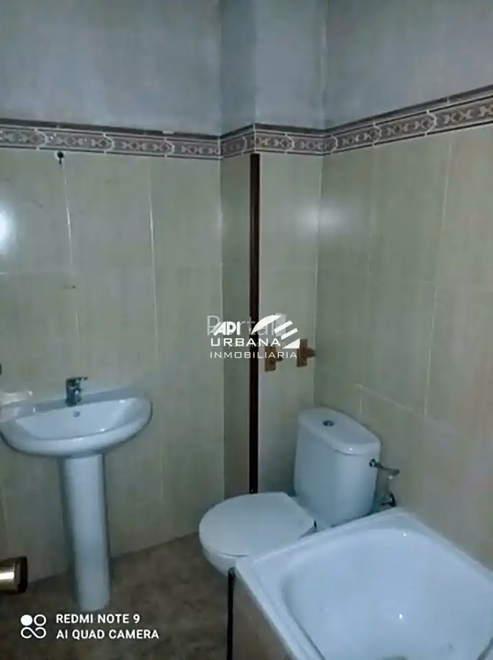 Bany de Casa o xalet en venda en Aguilar de la Frontera amb Terrassa