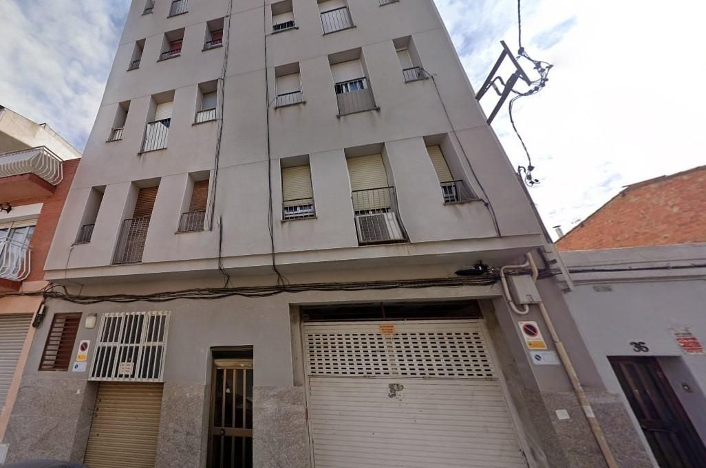 Piso en venta en  CL RAMON MUNTANER, 38, La Romànica
