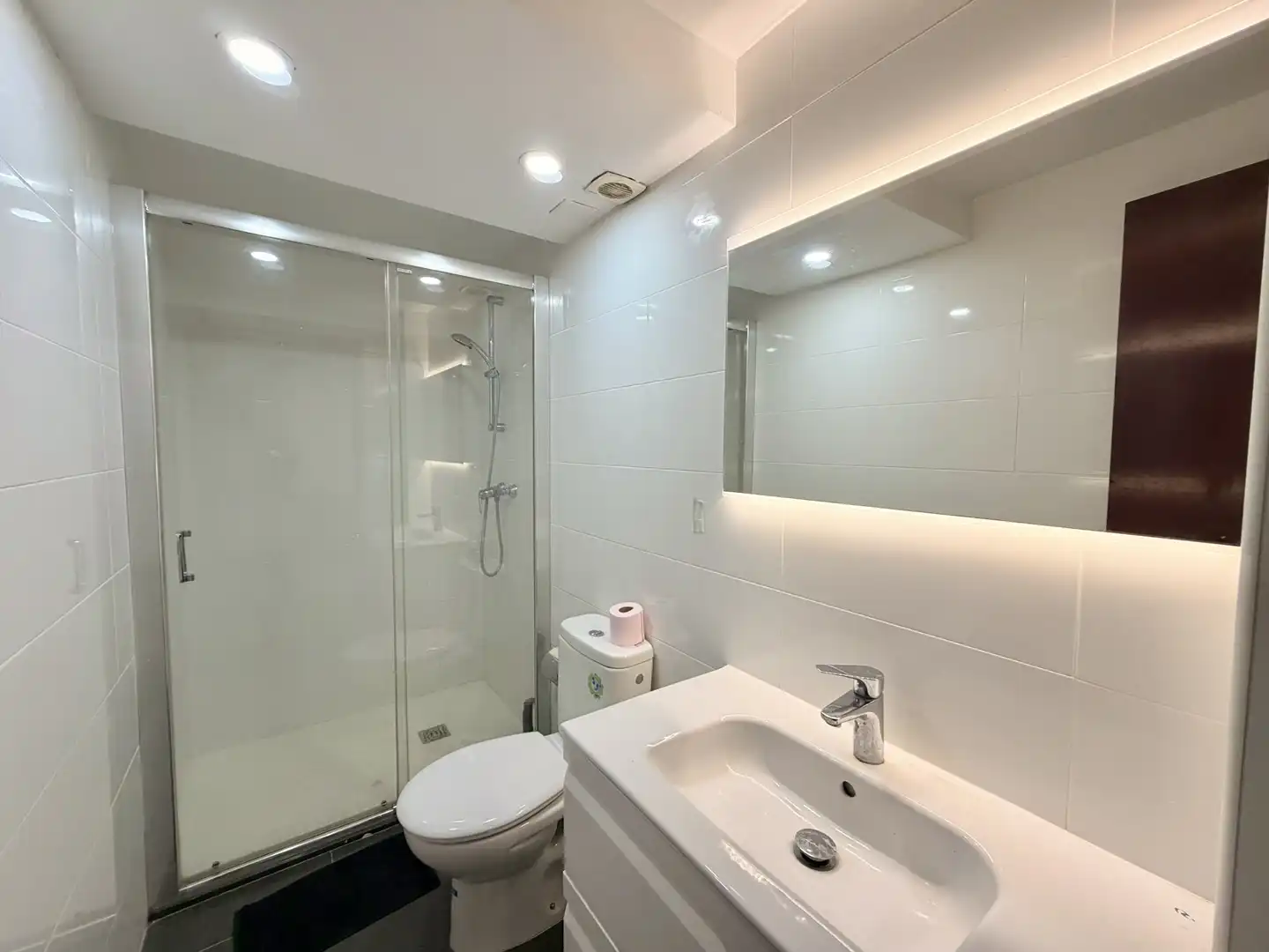 Baño de Local en traspaso en Empuriabrava