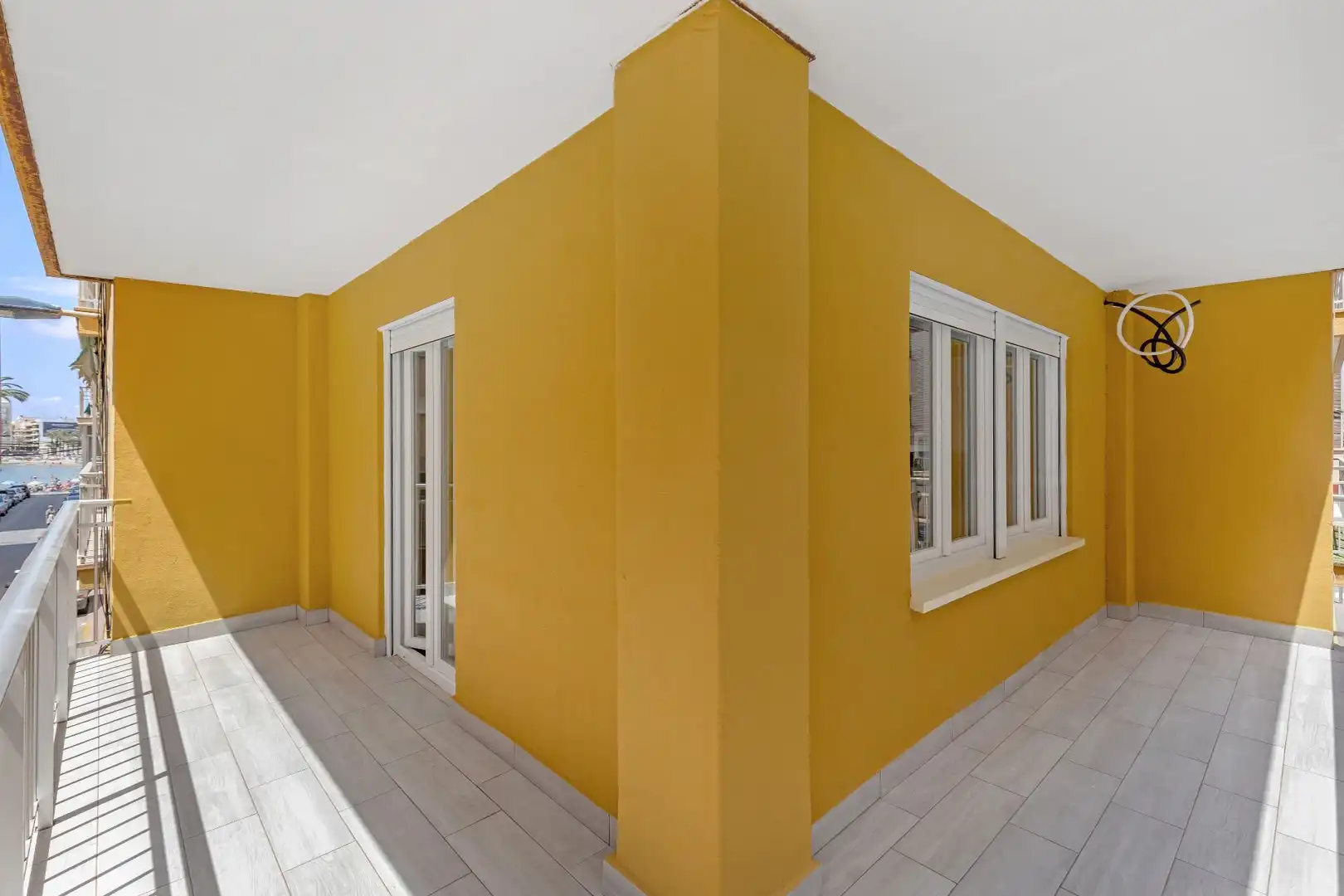 Apartamento en venta en Torrevieja con Terraza, Trastero y Amueblado